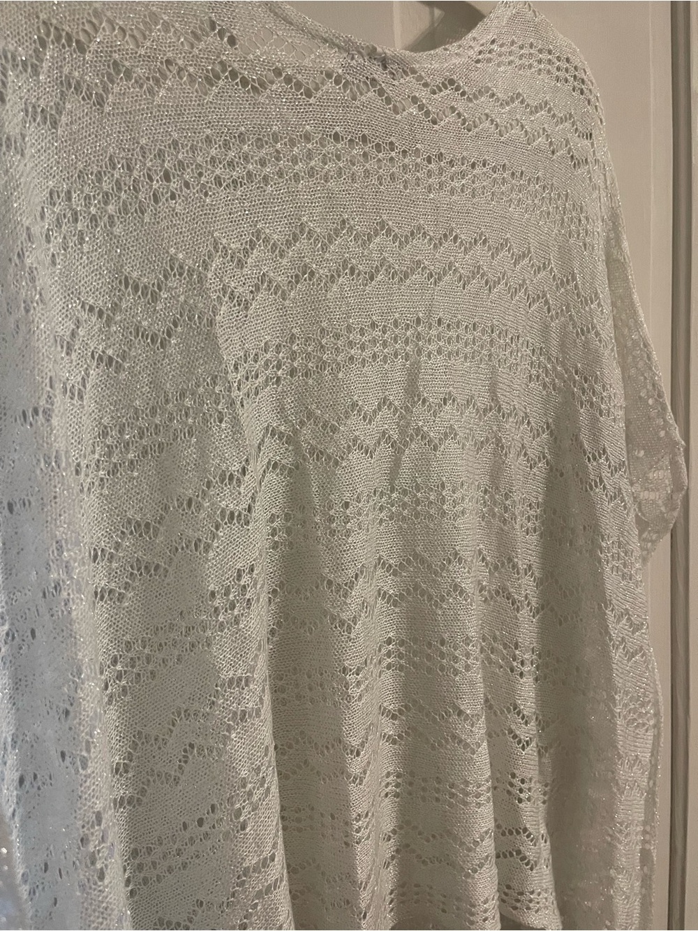 Ladies white topper with sparkle - Picture 5 of 8
